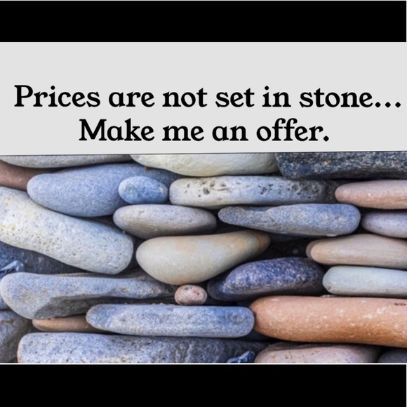 MAKE ME AN OFFER! 💕💕💕 - Picture 5 of 5